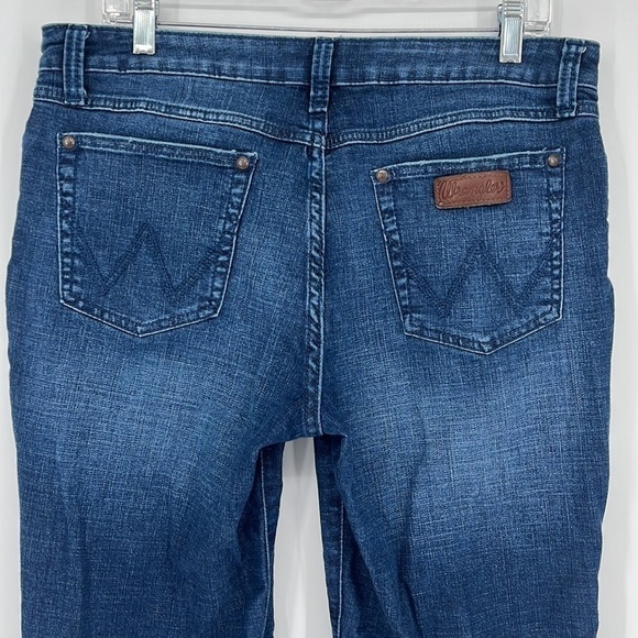 Wrangler Blue Bootcut Jeans Women’s Size 15x32 - Picture 10 of 12